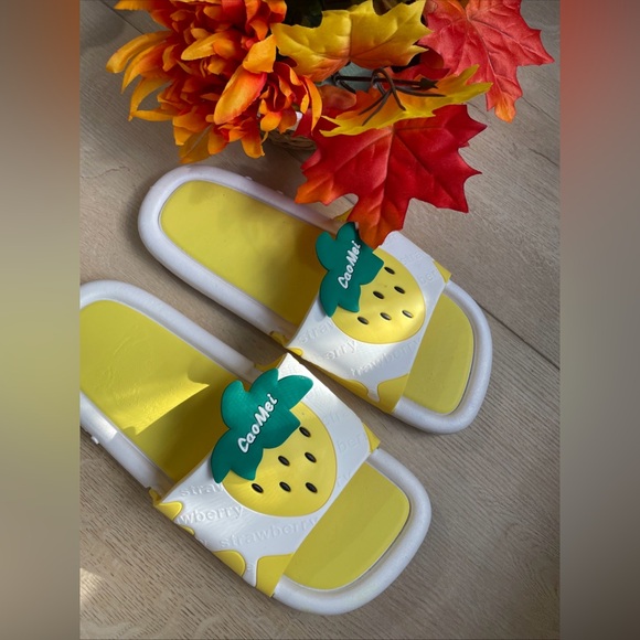 NWT NWT Summer Pineapple Flip Flops Non-Slip Big Kids Size 3.5US( (8.5’inch) - Picture 15 of 17